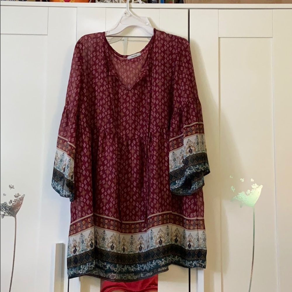 Maroon printed long sleeve L shirt
